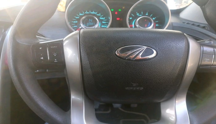 2020 Mahindra XUV500 W7, Diesel, Manual, 60,887 km, interior