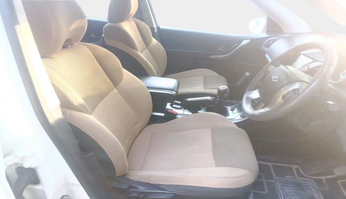2020 Mahindra XUV500 W7, Diesel, Manual, 60,887 km, interior