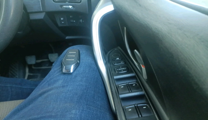 2020 Mahindra XUV500 W7, Diesel, Manual, 60,887 km, interior