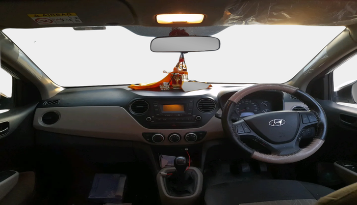 2019 Hyundai Xcent S 1.2, Petrol, Manual, 50,976 km, interior