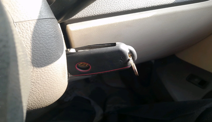 2012 Volkswagen Vento HIGHLINE DIESEL 1.6, Diesel, Manual, 1,02,493 km, interior