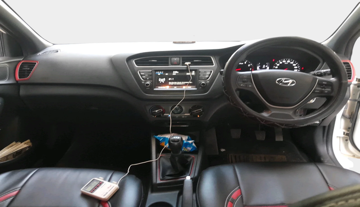 2019 Hyundai Elite i20 SPORTZ PLUS 1.2 DUAL TONE, Petrol, Manual, 22,328 km, interior