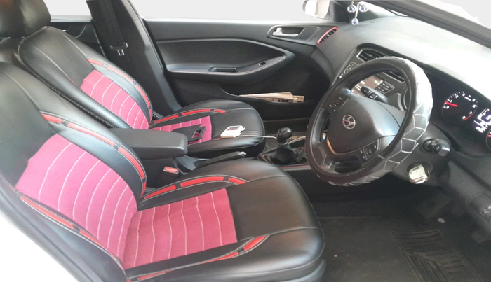 2019 Hyundai Elite i20 SPORTZ PLUS 1.2 DUAL TONE, Petrol, Manual, 22,328 km, interior