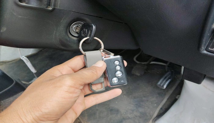 2016 Maruti Eeco 5 STR WITH A/C+HTR, Petrol, Manual, 47,990 km, interior