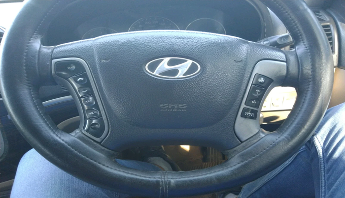 2012 Hyundai Santa Fe 2 WD, Diesel, Manual, 86,669 km, interior