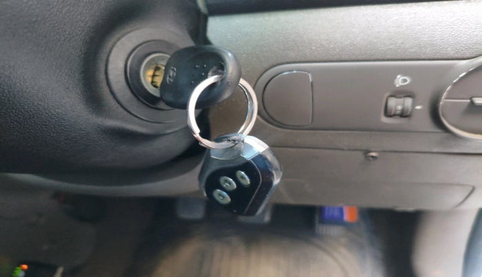 2012 Hyundai i10 MAGNA 1.2, Petrol, Manual, 90,253 km, interior