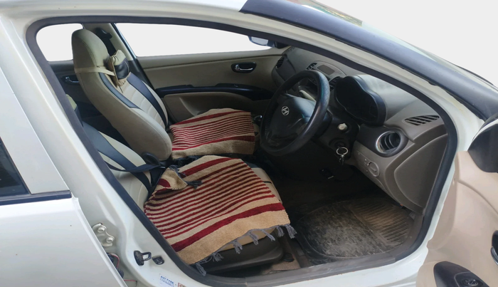 2012 Hyundai i10 MAGNA 1.2, Petrol, Manual, 90,253 km, interior