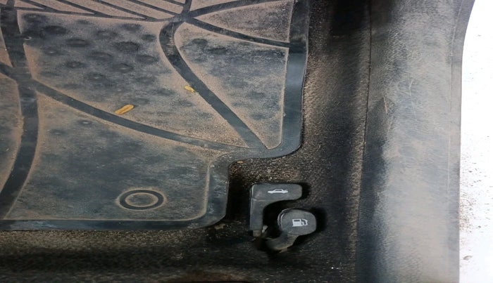 2017 Hyundai Eon ERA +, Petrol, Manual, 27,200 km, interior