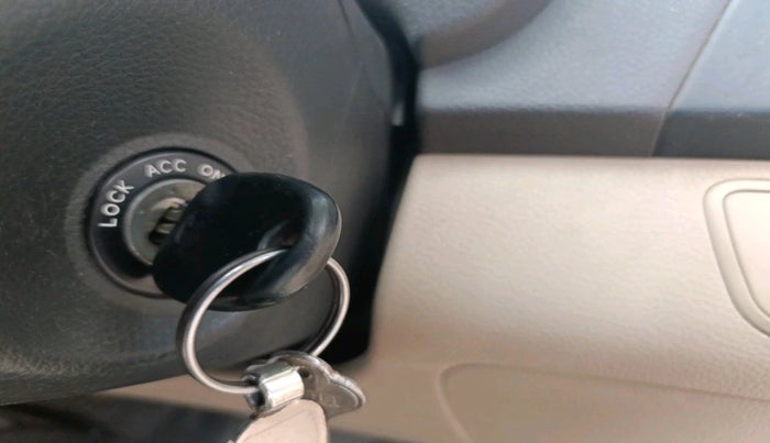 2017 Hyundai Eon ERA +, Petrol, Manual, 27,200 km, interior