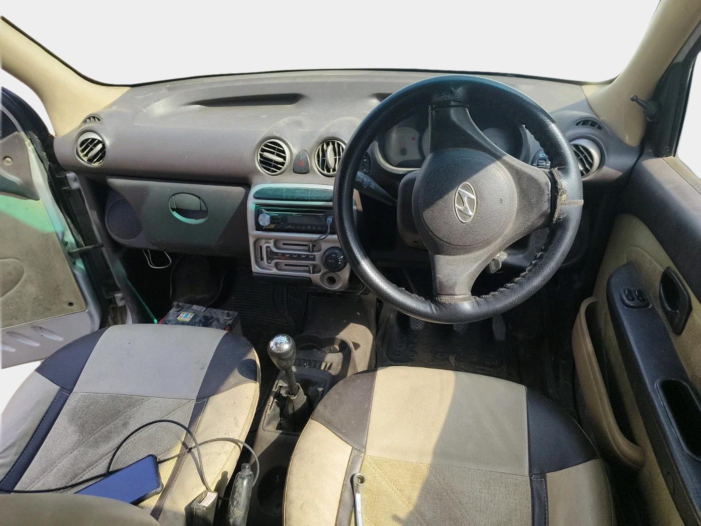 2011 Hyundai Santro Xing GLS, Petrol, Manual, 1,85,094 km, interior