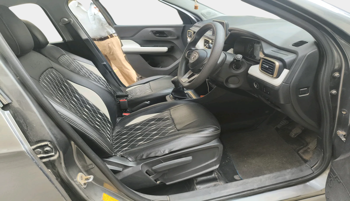 2022 Tata PUNCH ACCOMPLISHED MT, Petrol, Manual, 75,308 km, interior