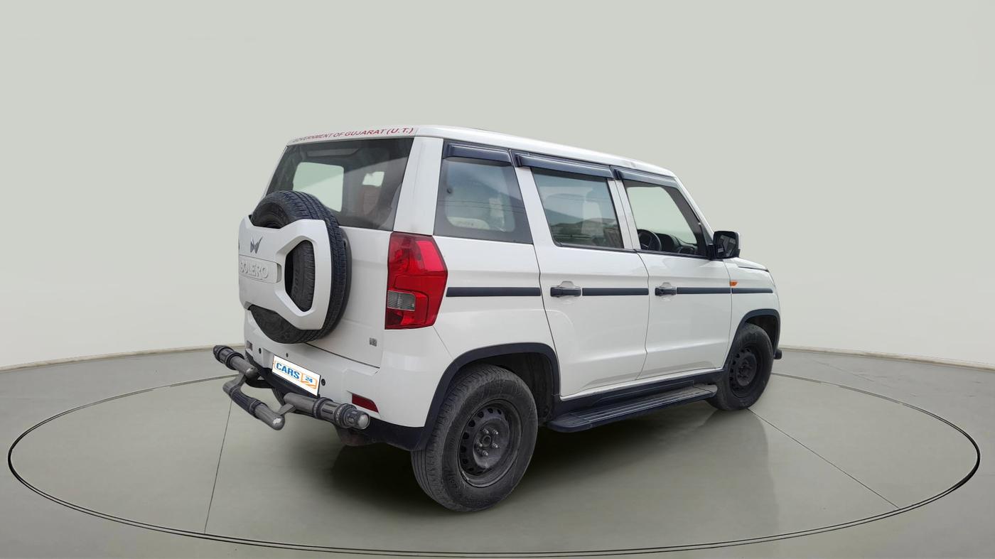 2023 Mahindra BOLERO NEO N 8, Diesel, Manual, 76,046 km, exterior