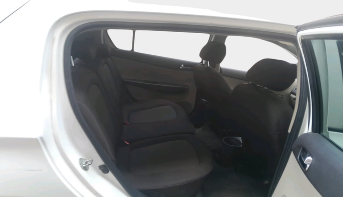2013 Hyundai i20 SPORTZ 1.2, Petrol, Manual, 73,765 km, interior