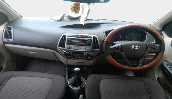 2013 Hyundai i20 SPORTZ 1.2, Petrol, Manual, 73,765 km, interior
