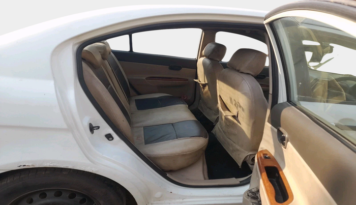 2011 Hyundai Verna TRANSFORM 1.5 CRDI, Diesel, Manual, 1,17,166 km, interior