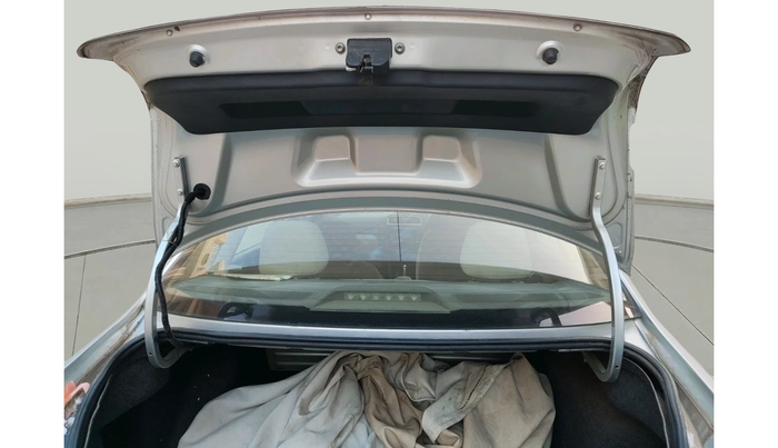 2011 Volkswagen Vento HIGHLINE PETROL AT, Petrol, Automatic, 84,000 km, exterior