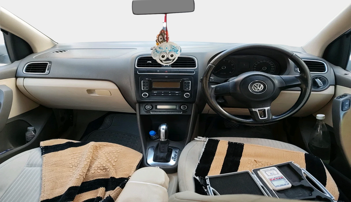 2011 Volkswagen Vento HIGHLINE PETROL AT, Petrol, Automatic, 84,000 km, interior