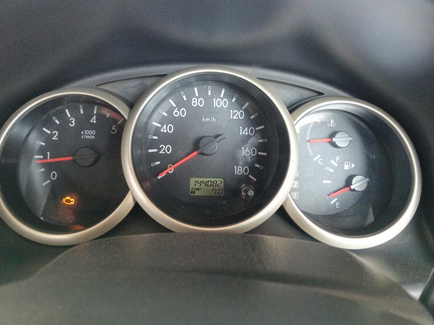 2011 Ford Endeavour 3.0L 4X4 AT, Diesel, Automatic, 1,44,082 km, interior