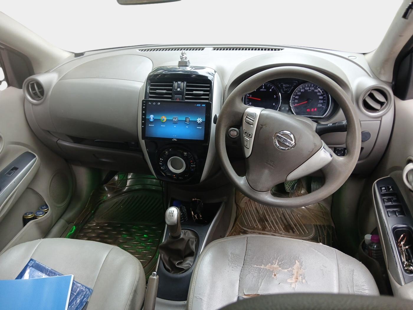 2016 Nissan Sunny XV DIESEL, Diesel, Manual, 96,944 km, interior