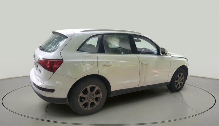2011 Audi Q5 2.0 TDI QUATTRO, Diesel, Automatic, 1,28,326 km, exterior