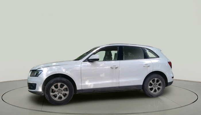 2011 Audi Q5 2.0 TDI QUATTRO, Diesel, Automatic, 1,28,326 km, exterior