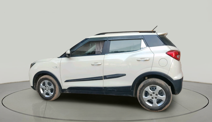 2020 Mahindra XUV300 W6 1.5 Diesel, Diesel, Manual, 37,065 km, exterior