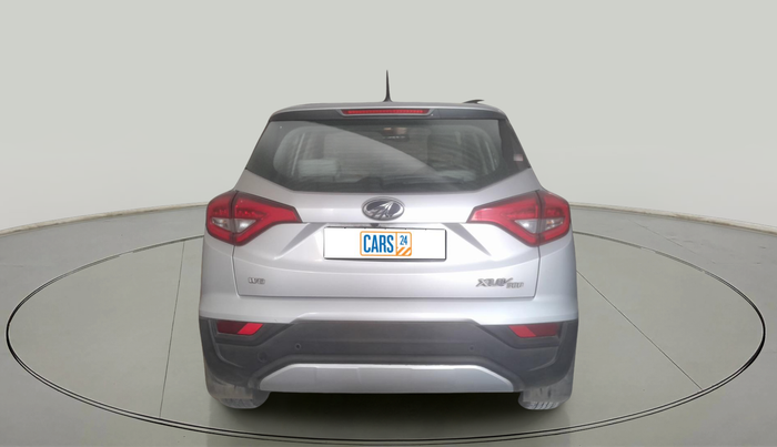 2022 Mahindra XUV300 W8 (O) 1.5 DIESEL, Diesel, Manual, 70,000 km, exterior