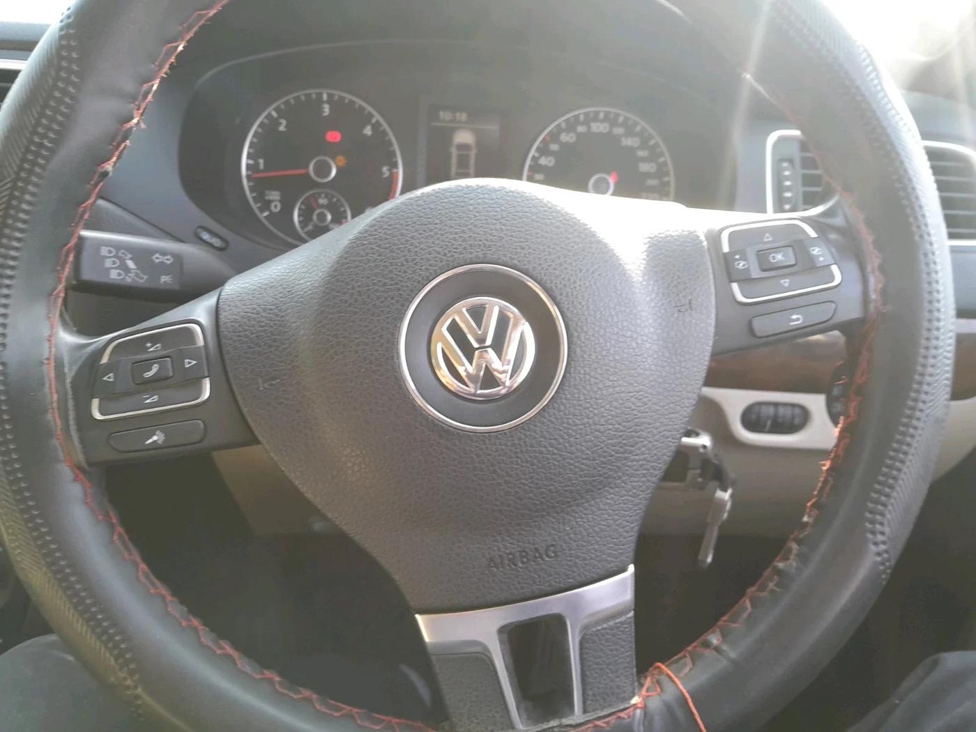 2014 Volkswagen Jetta COMFORTLINE TDI, Diesel, Manual, 1,00,538 km, interior
