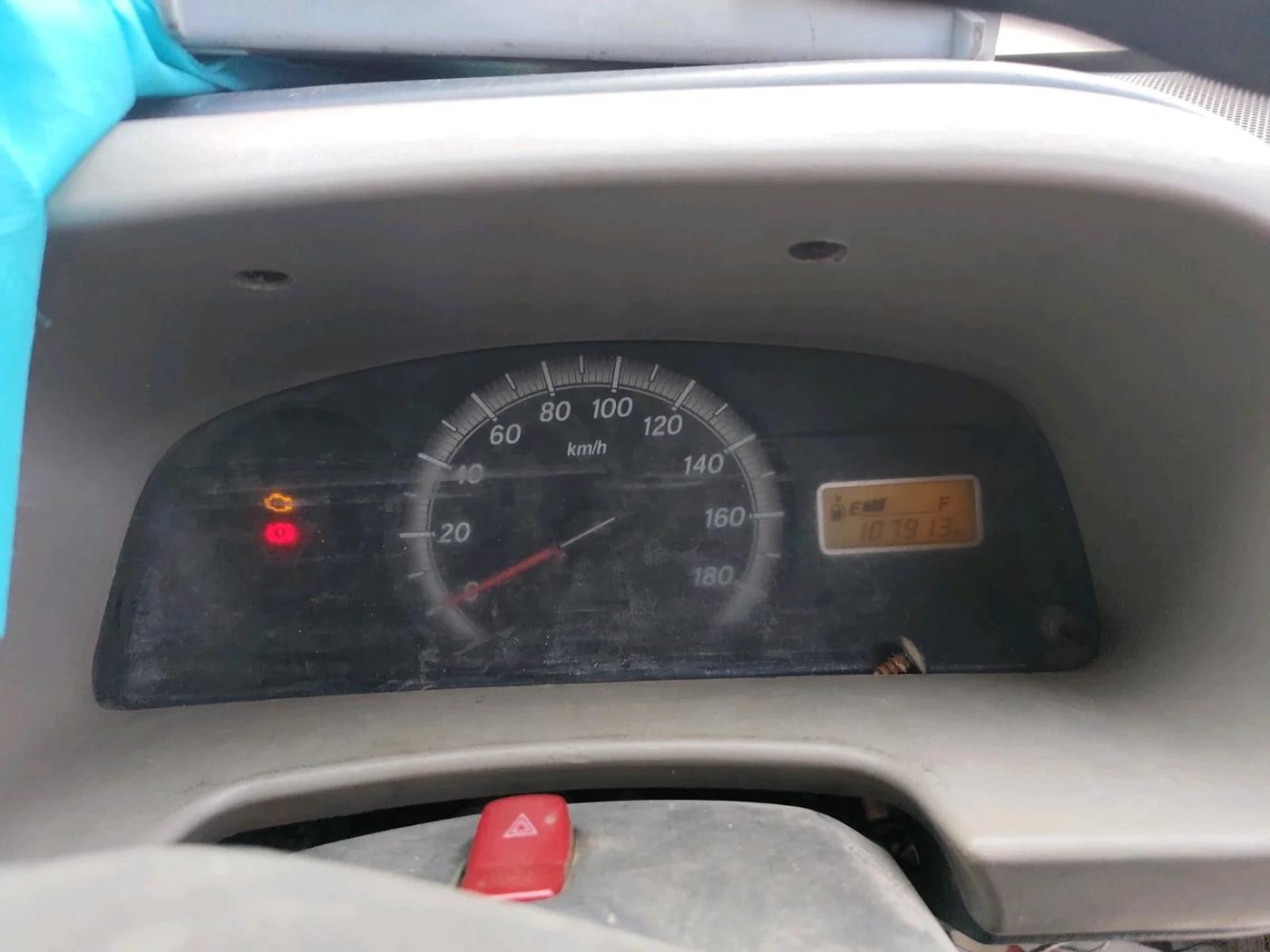 2014 Maruti Eeco 5 STR WITH A/C+HTR, CNG, Manual, 1,07,913 km, interior