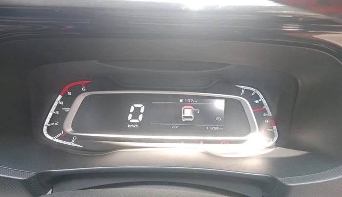 2024 KIA SONET HTX 1.5 DIESEL MT, Diesel, Manual, 11,258 km, interior