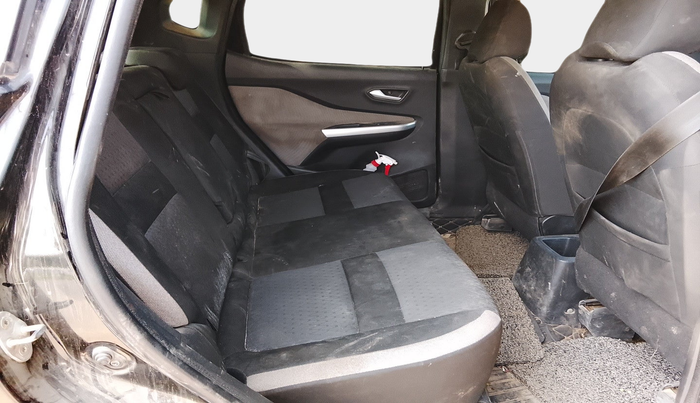 2022 Nissan MAGNITE XV MT, Petrol, Manual, 77,771 km, interior