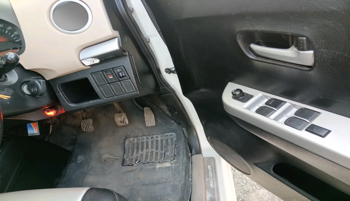 2015 Maruti Wagon R 1.0 LXI, Petrol, Manual, 67,802 km, interior