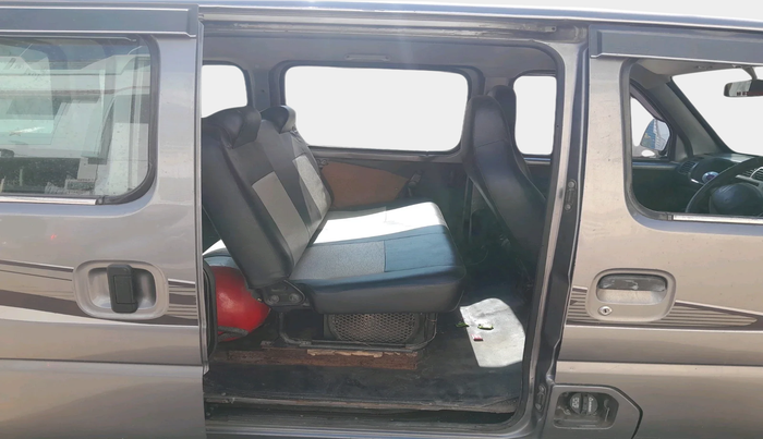 2018 Maruti Eeco 5 STR WITH A/C+HTR, Petrol, Manual, 1,53,600 km, interior