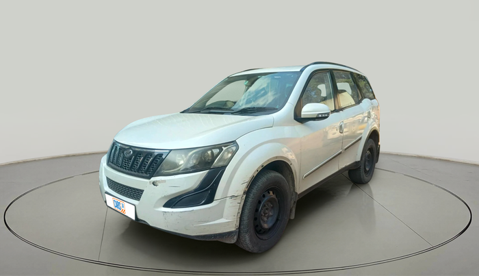 2017 Mahindra XUV500 W6, Diesel, Manual, 1,20,092 km, exterior