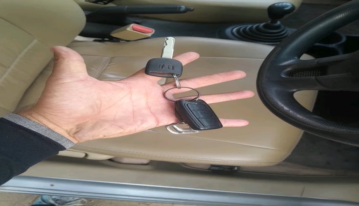 2016 Honda Amaze 1.5L I-DTEC VX, Diesel, Manual, 1,00,110 km, interior