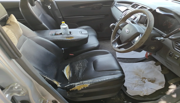 2018 Mahindra KUV 100 NXT K2 P 6 STR, Petrol, Manual, 1,79,928 km, interior