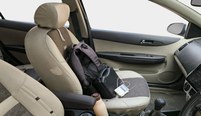 2014 Hyundai i20 ASTA (O) 1.2 WITH SUNROOF, Petrol, Manual, 1,41,706 km, interior