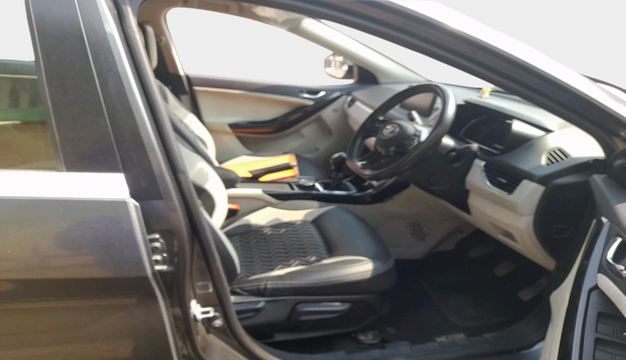 2023 Tata NEXON XZ PLUS PETROL SUNROOF, Petrol, Manual, 24,288 km, interior