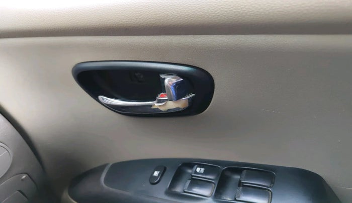 2012 Hyundai i10 MAGNA 1.1, Petrol, Manual, 71,769 km, interior