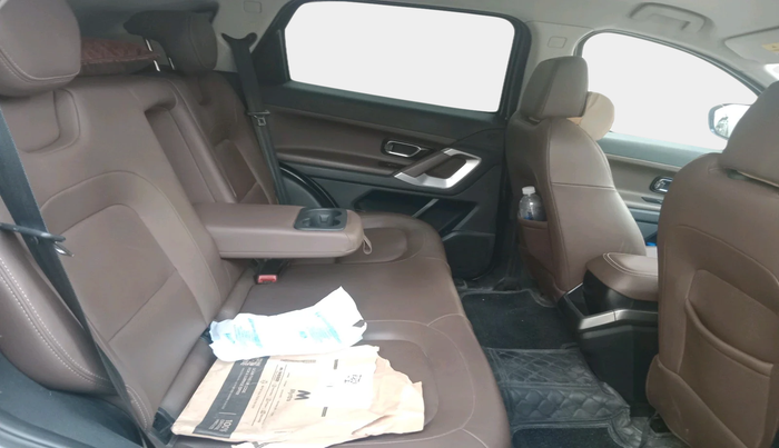 2019 Tata Harrier XZ 2.0L, Diesel, Manual, 75,090 km, interior