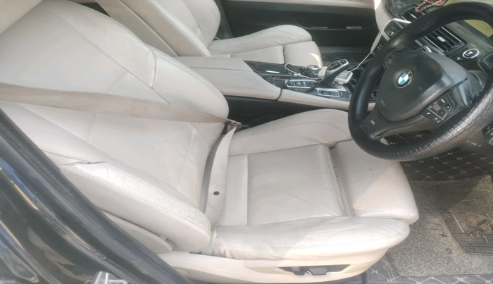 2013 BMW 5 Series 530D M SPORT, Diesel, Automatic, 1,56,888 km, interior