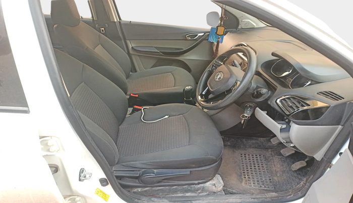 2019 Tata Tiago XZ PLUS PETROL, Petrol, Manual, 73,441 km, interior