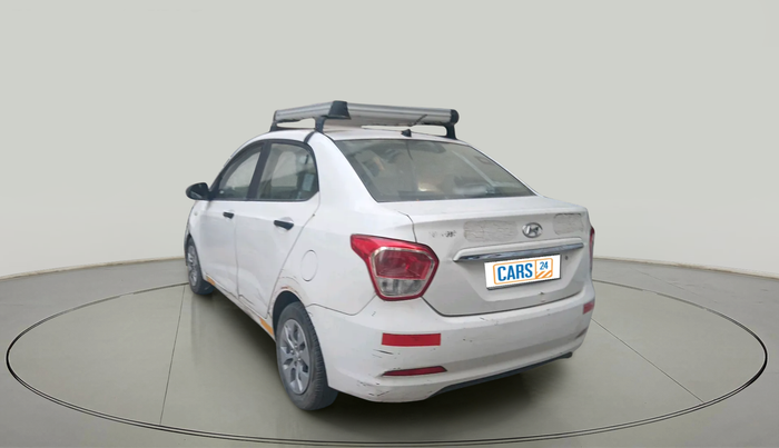2017 Hyundai Xcent BASE ABS 1.1, Diesel, Manual, 1,62,034 km, exterior