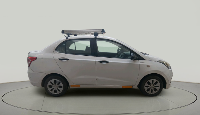 2017 Hyundai Xcent BASE ABS 1.1, Diesel, Manual, 1,62,034 km, exterior