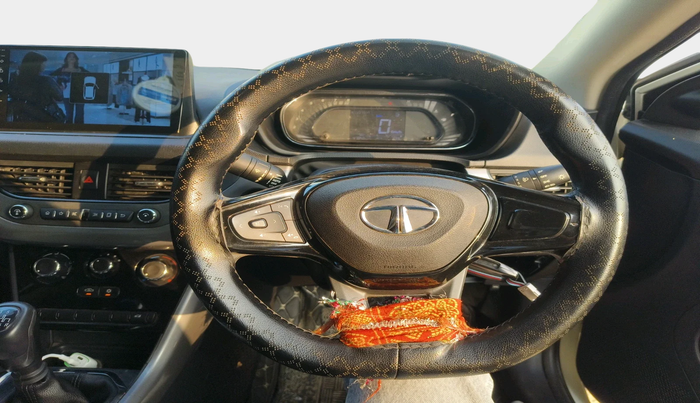 2022 Tata NEXON XM SUNROOF PETROL, Petrol, Manual, 47,846 km, interior