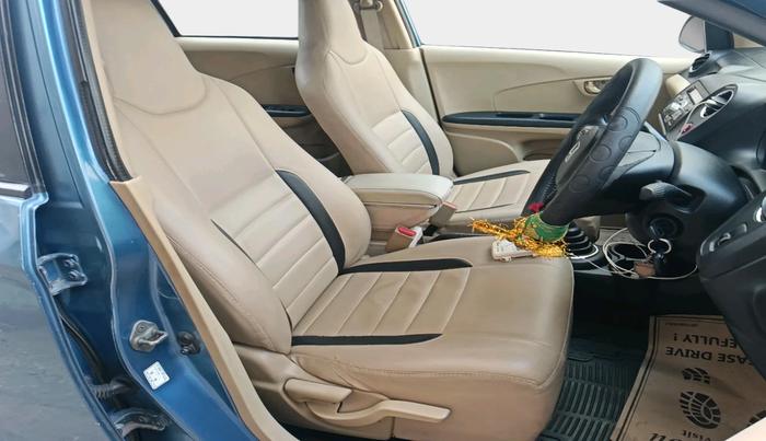 2014 Honda Amaze 1.5L I-DTEC S, Diesel, Manual, 1,16,411 km, interior