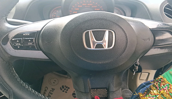 2014 Honda Amaze 1.5L I-DTEC S, Diesel, Manual, 1,16,411 km, interior