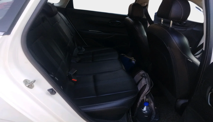 2021 Hyundai NEW I20 ASTA (O) 1.0 TURBO GDI DCT, Petrol, Automatic, 30,815 km, interior