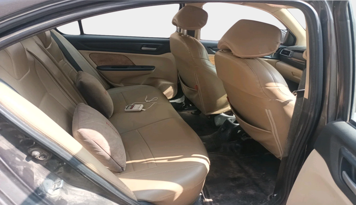 2018 Honda Amaze 1.5L I-DTEC V, Diesel, Manual, 94,029 km, interior