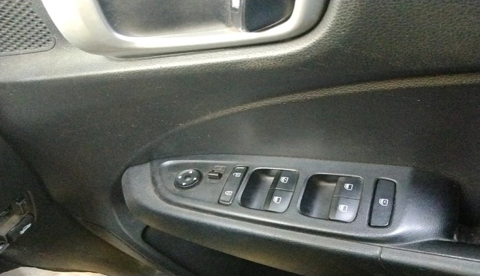 2020 Hyundai VENUE S 1.4 CRDI, Diesel, Manual, 1,11,500 km, interior